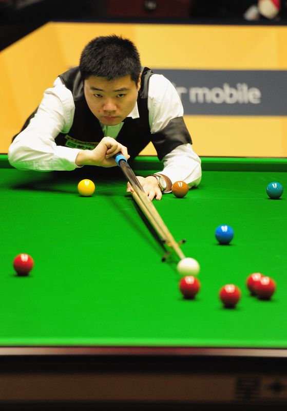 队在做出引 队在做出引