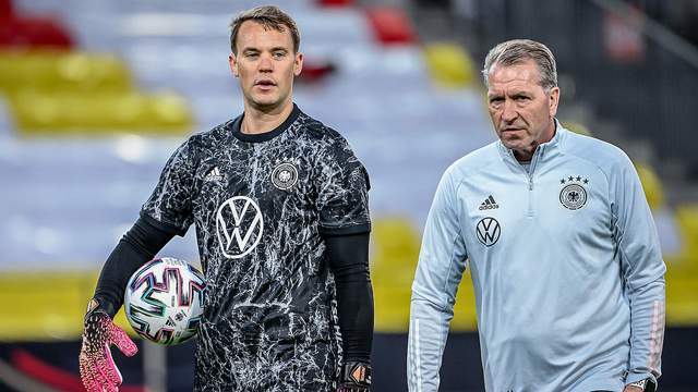 在50米蝶 在50米蝶